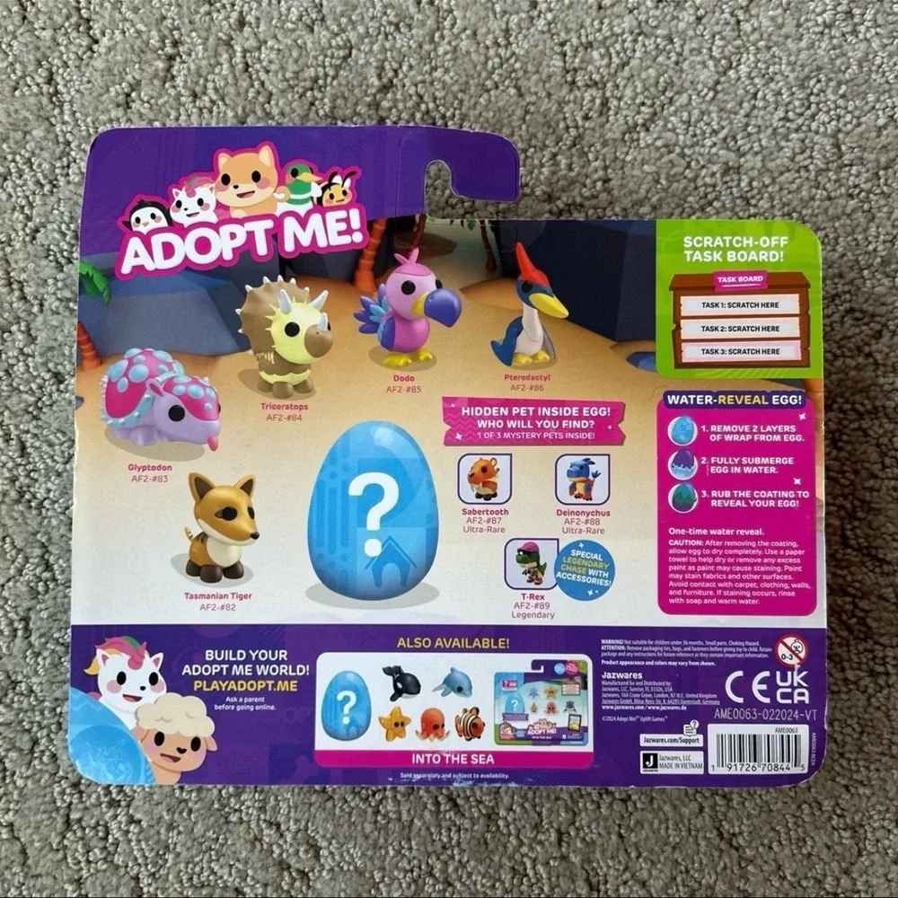AdoptMe Fossil Isle Mini Figure 6-Pack Exclusive Playset with Mystery Pet NEW